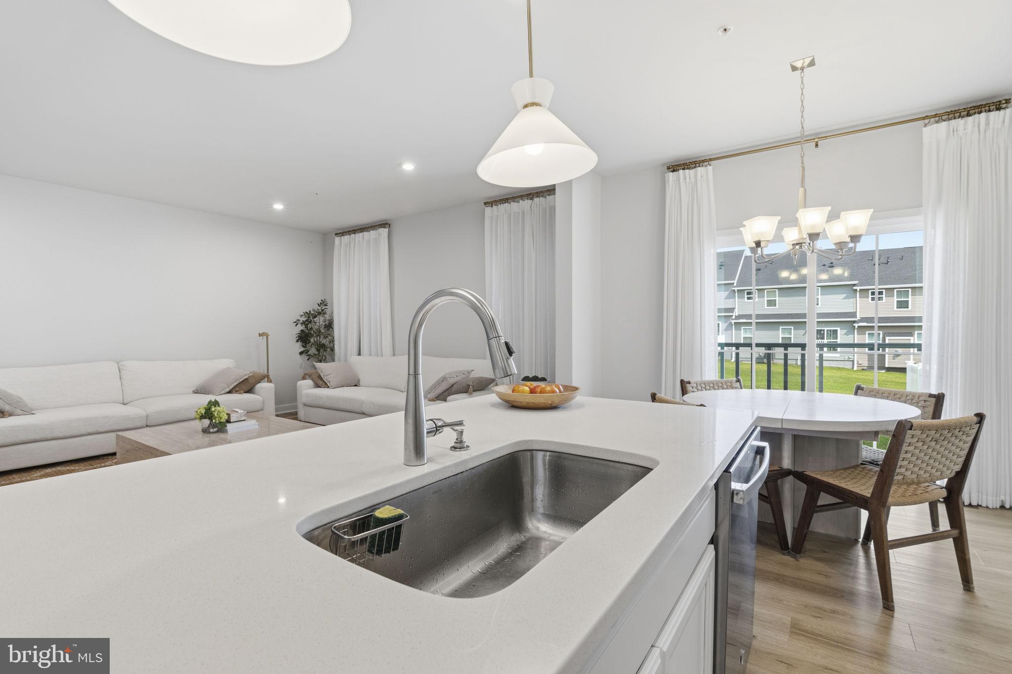 JAMES RUN CARRIAGE HOMES - Residential