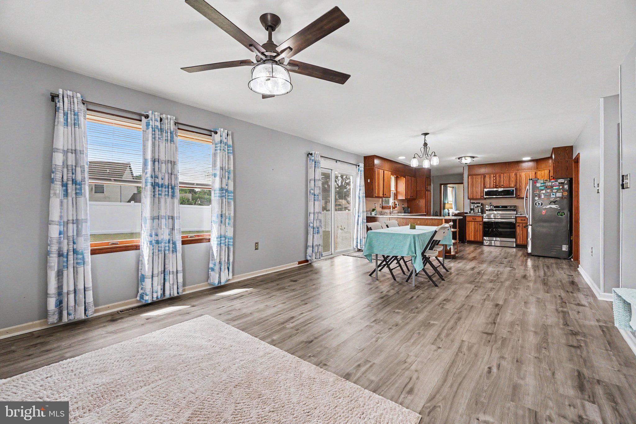VICTORIA GLEN - Residential