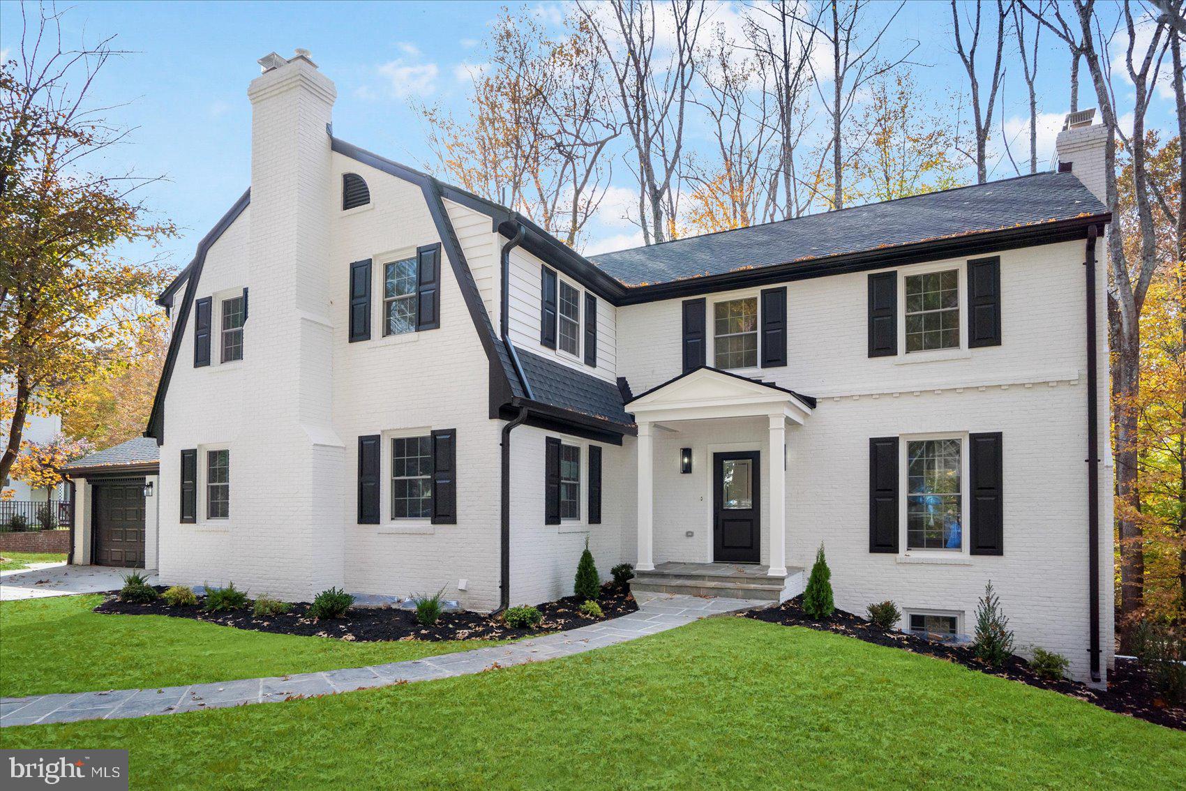 RIVER FALLS - Residential