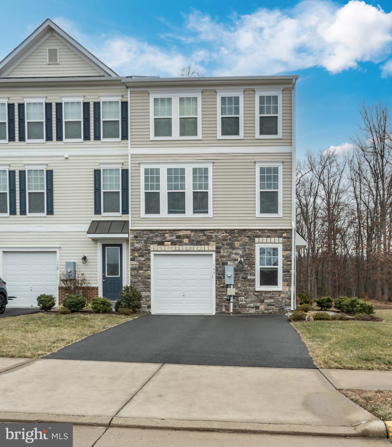 FIELDSTONE - Residential Lease