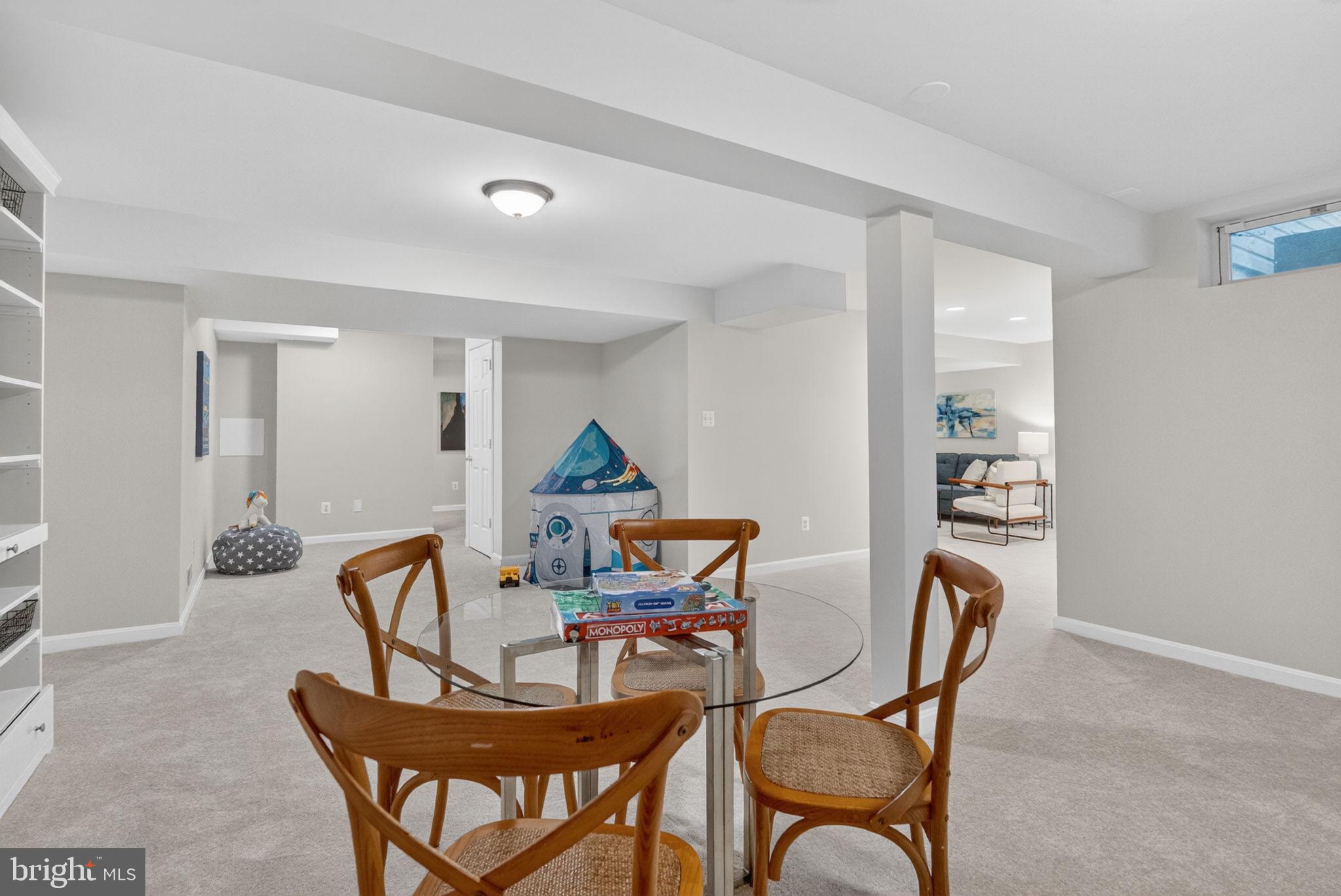 WEST FAIRLAND ESTATES - Residential