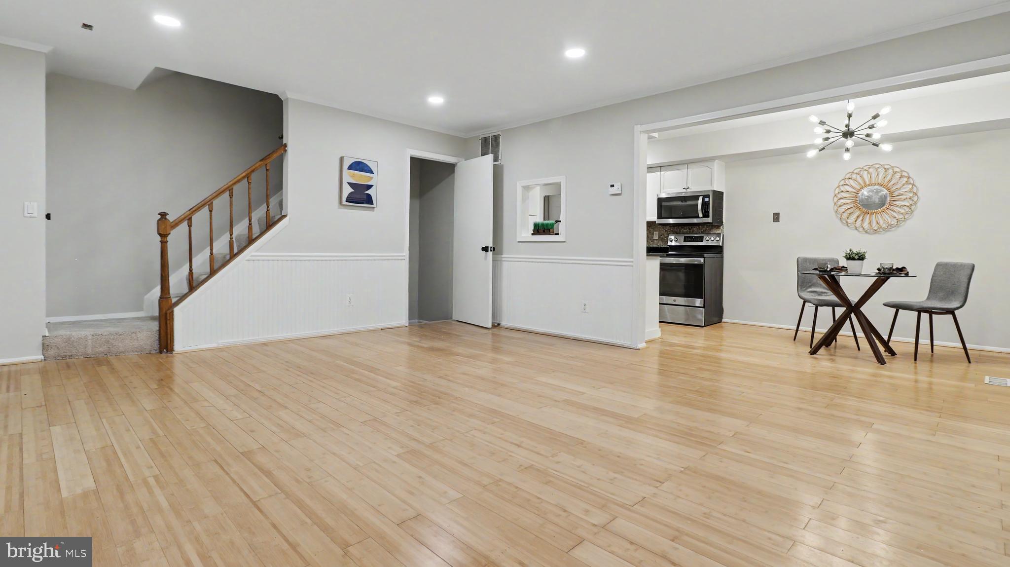 POTOMAC CHASE - Residential