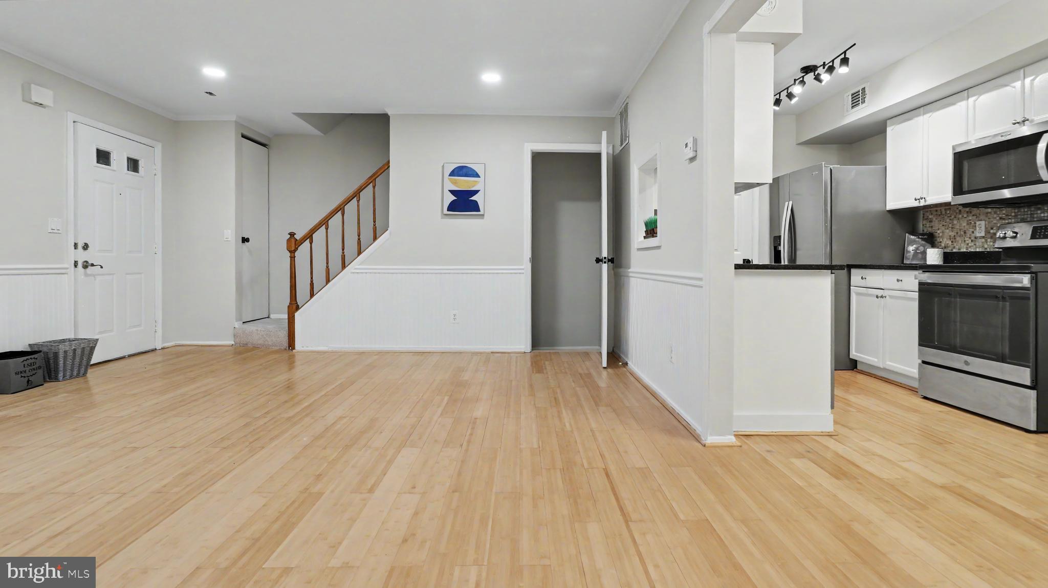 POTOMAC CHASE - Residential