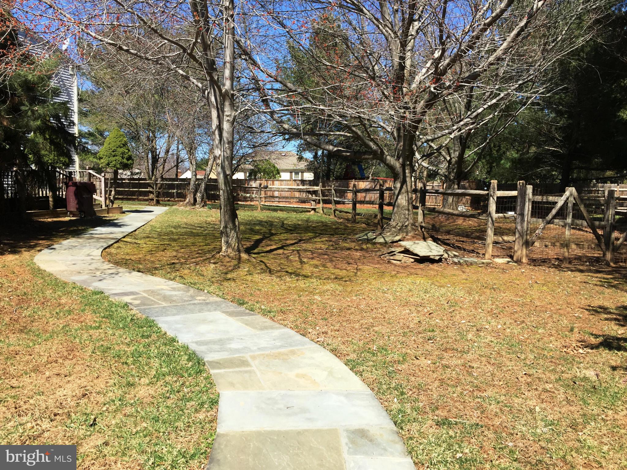 POTOMAC CHASE - Residential