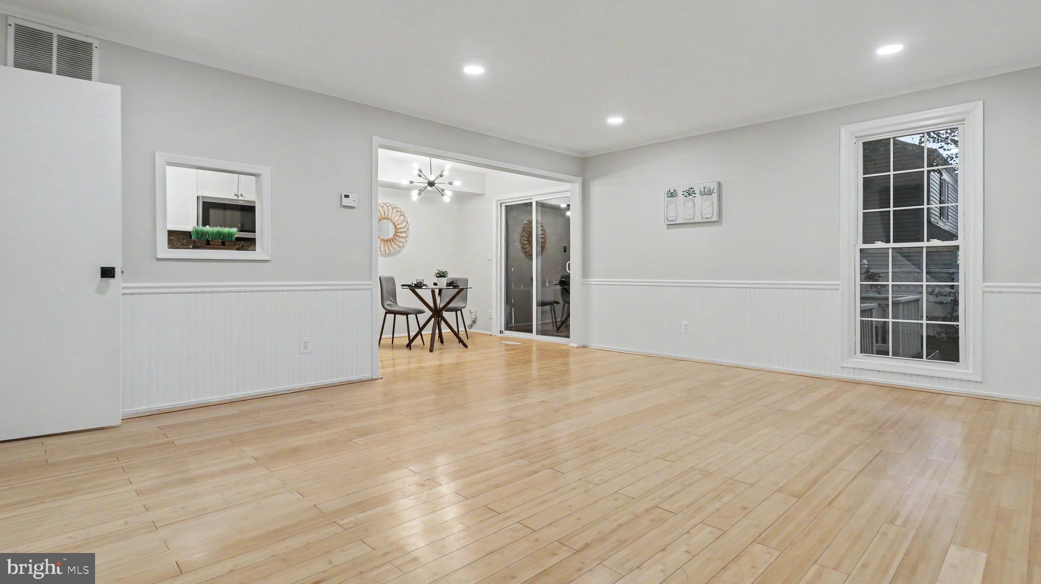 POTOMAC CHASE - Residential