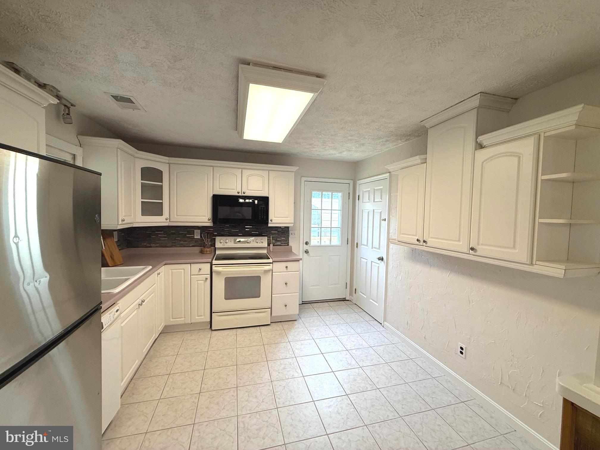 ROSEDALE - Residential