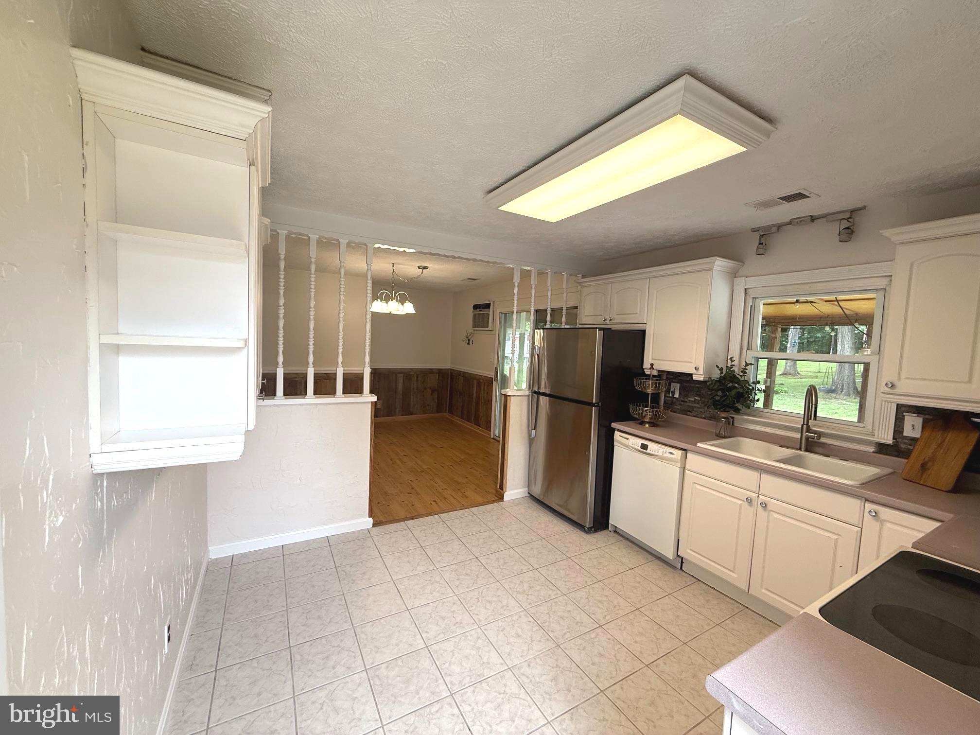ROSEDALE - Residential