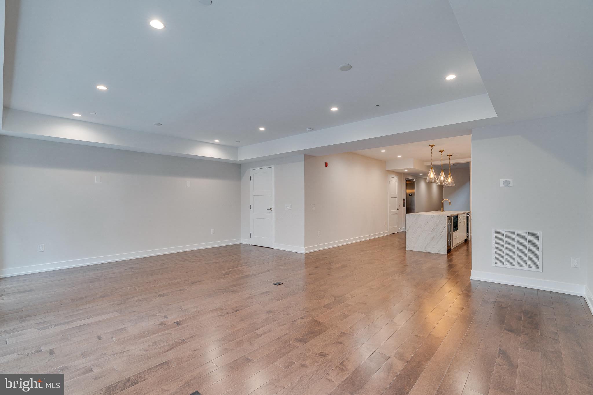 PHILADELPHIA (WEST) - Residential