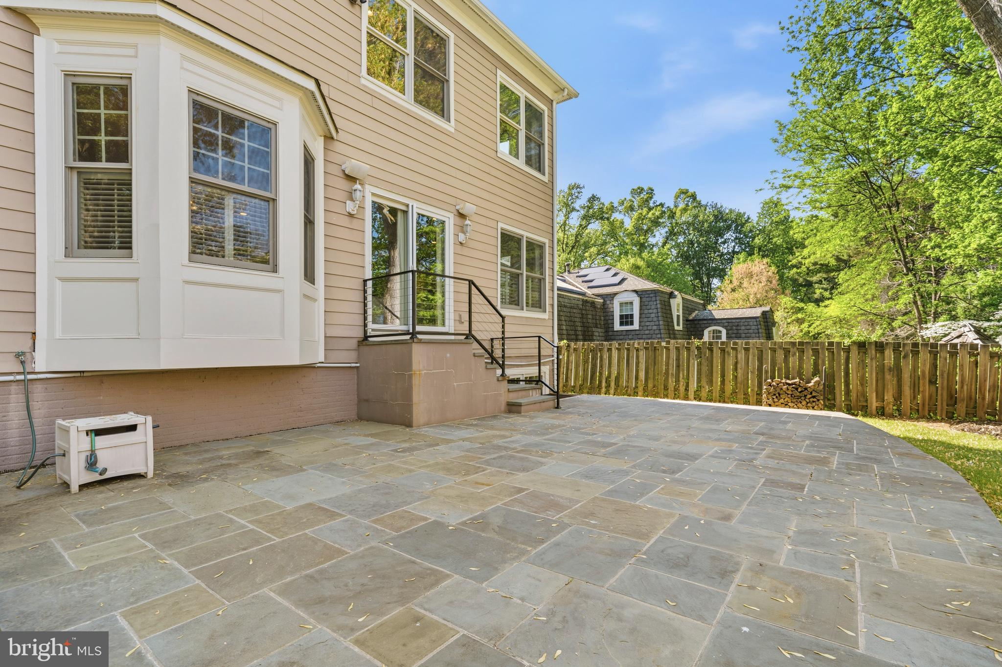 MAPLEWOOD MANOR - Residential
