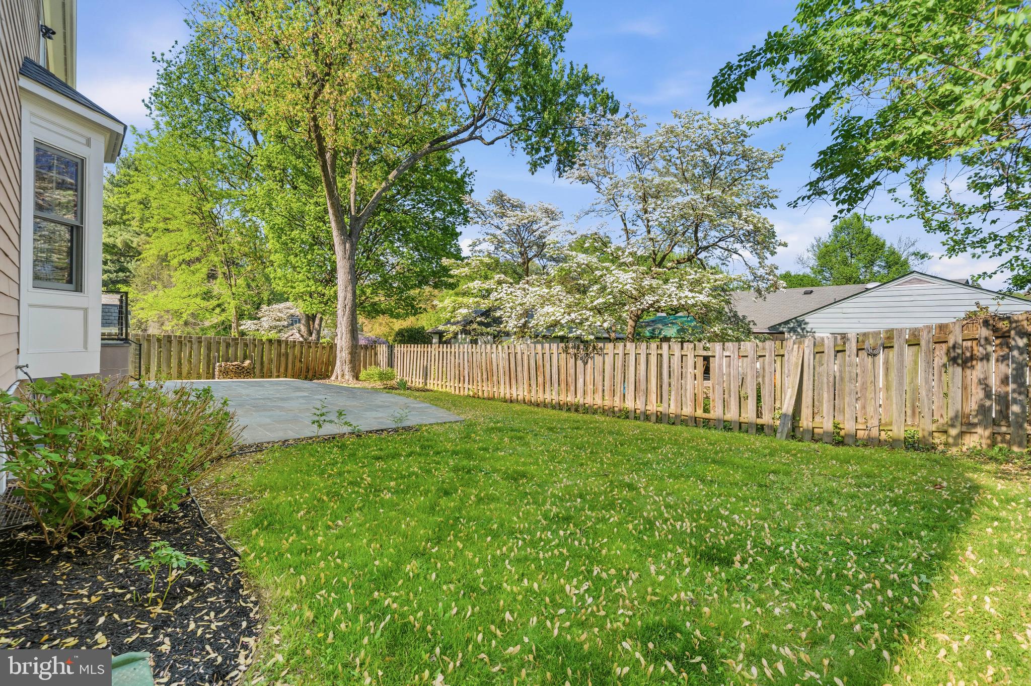 MAPLEWOOD MANOR - Residential