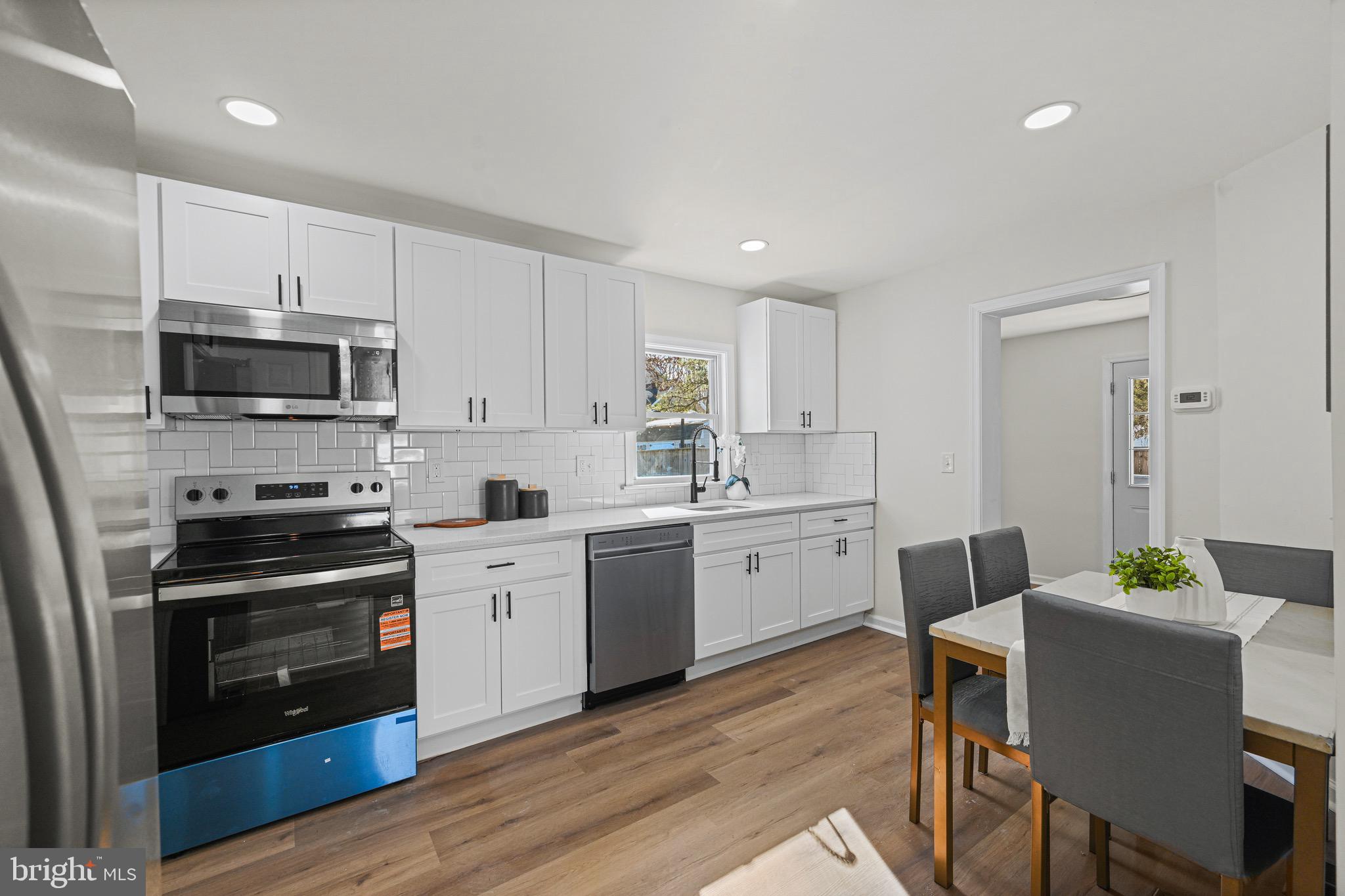SELBY ON THE BAY - Residential