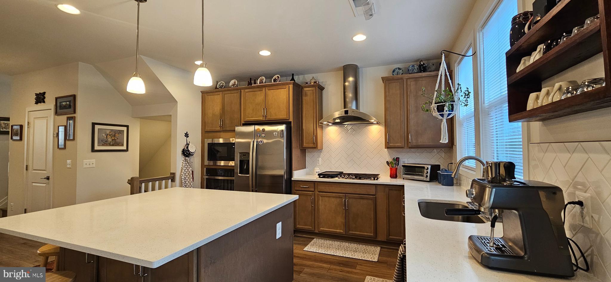 LAKE FREDERICK - Residential Lease