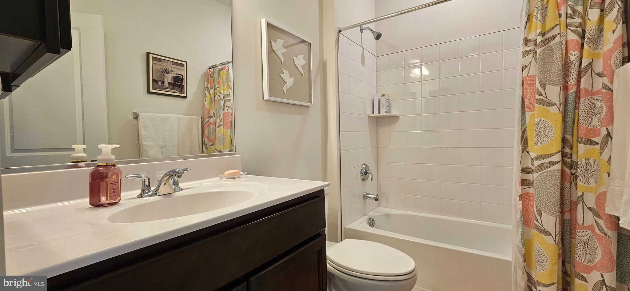 LAKE FREDERICK - Residential Lease