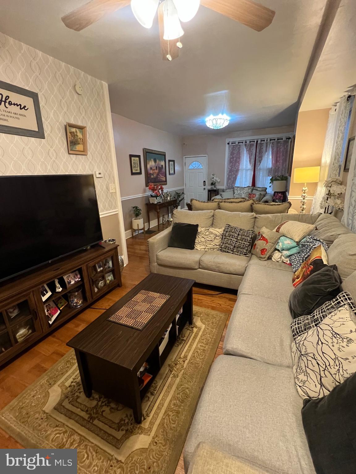 LAWNCREST - Residential