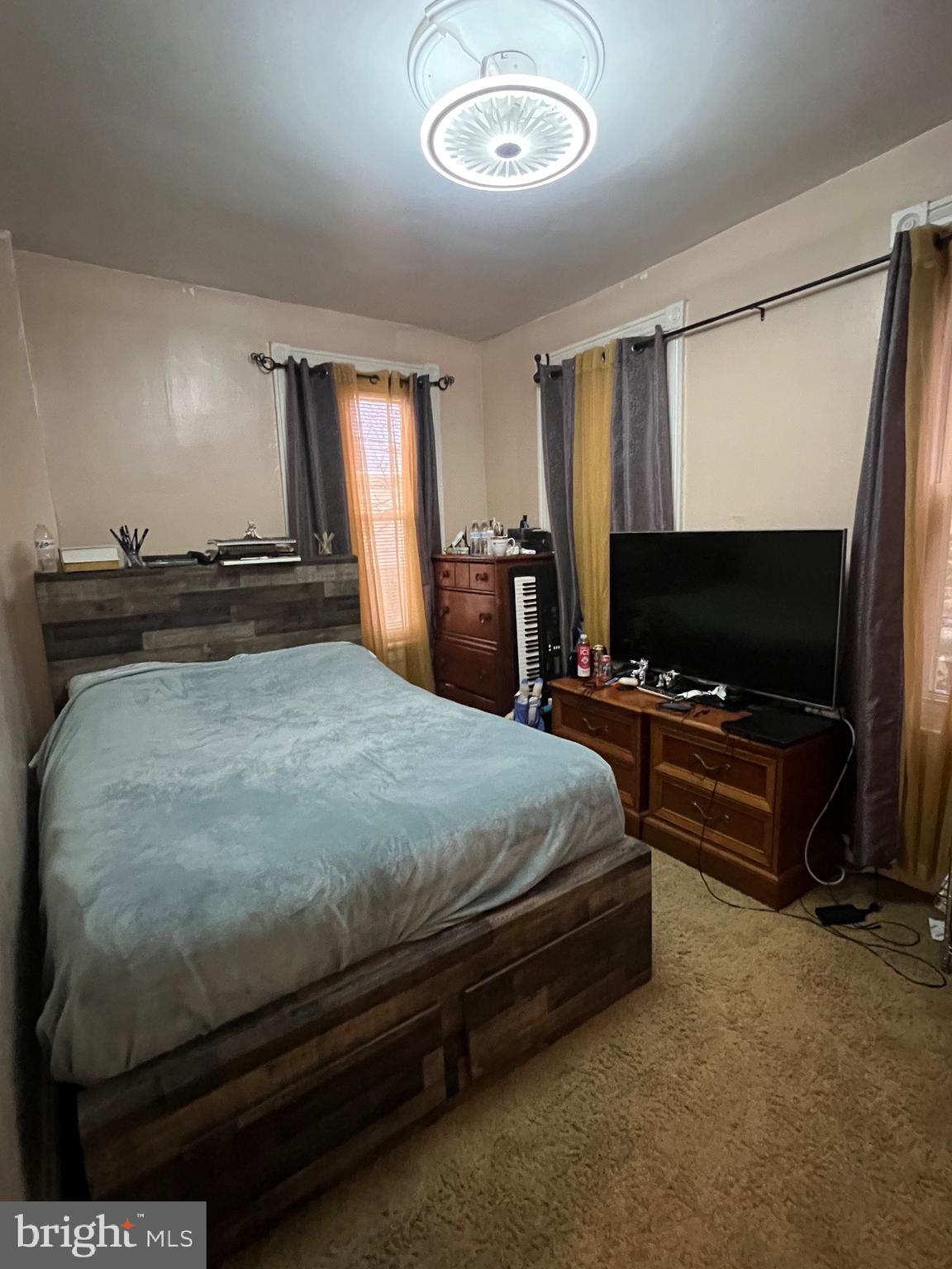 LAWNCREST - Residential