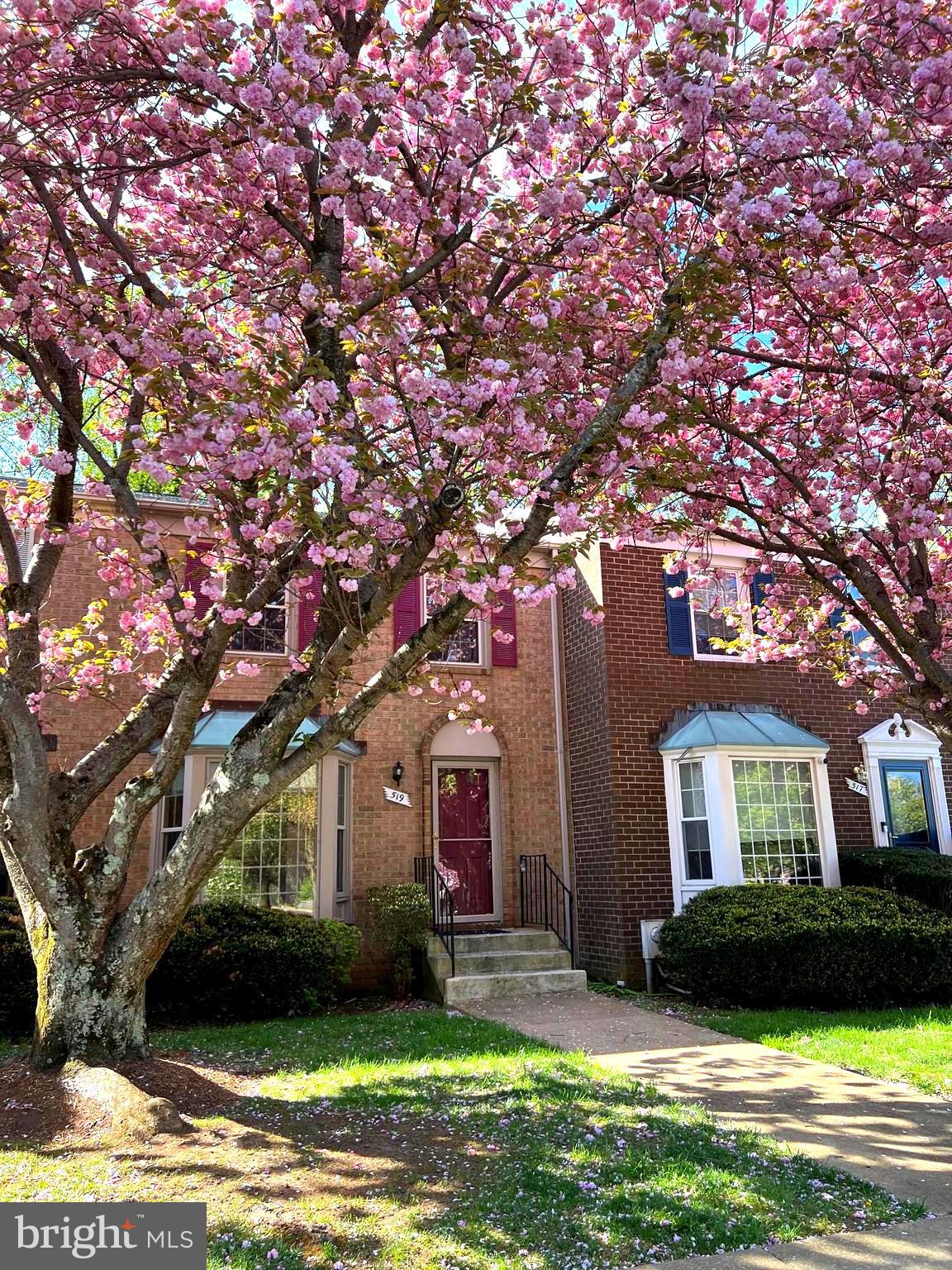 OAKMONT - Residential