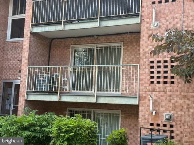 HILL CREST - Residential