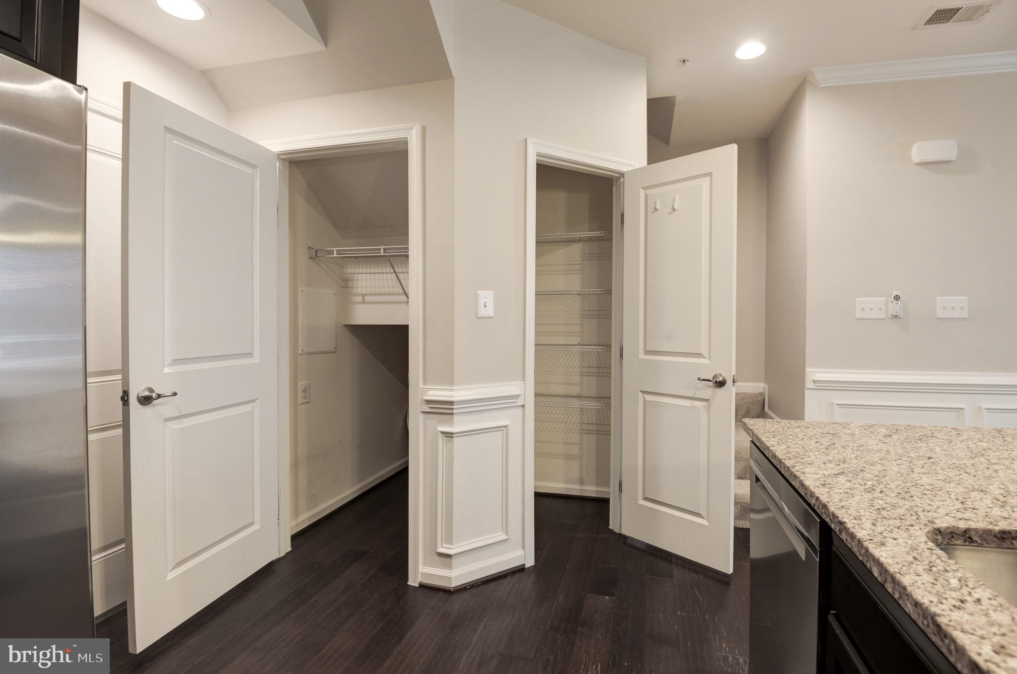 DISCOVERY SQUARE - Residential