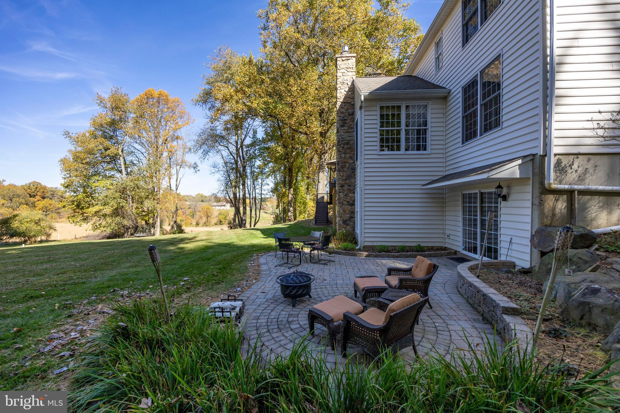 FOX HOLLOW - Residential