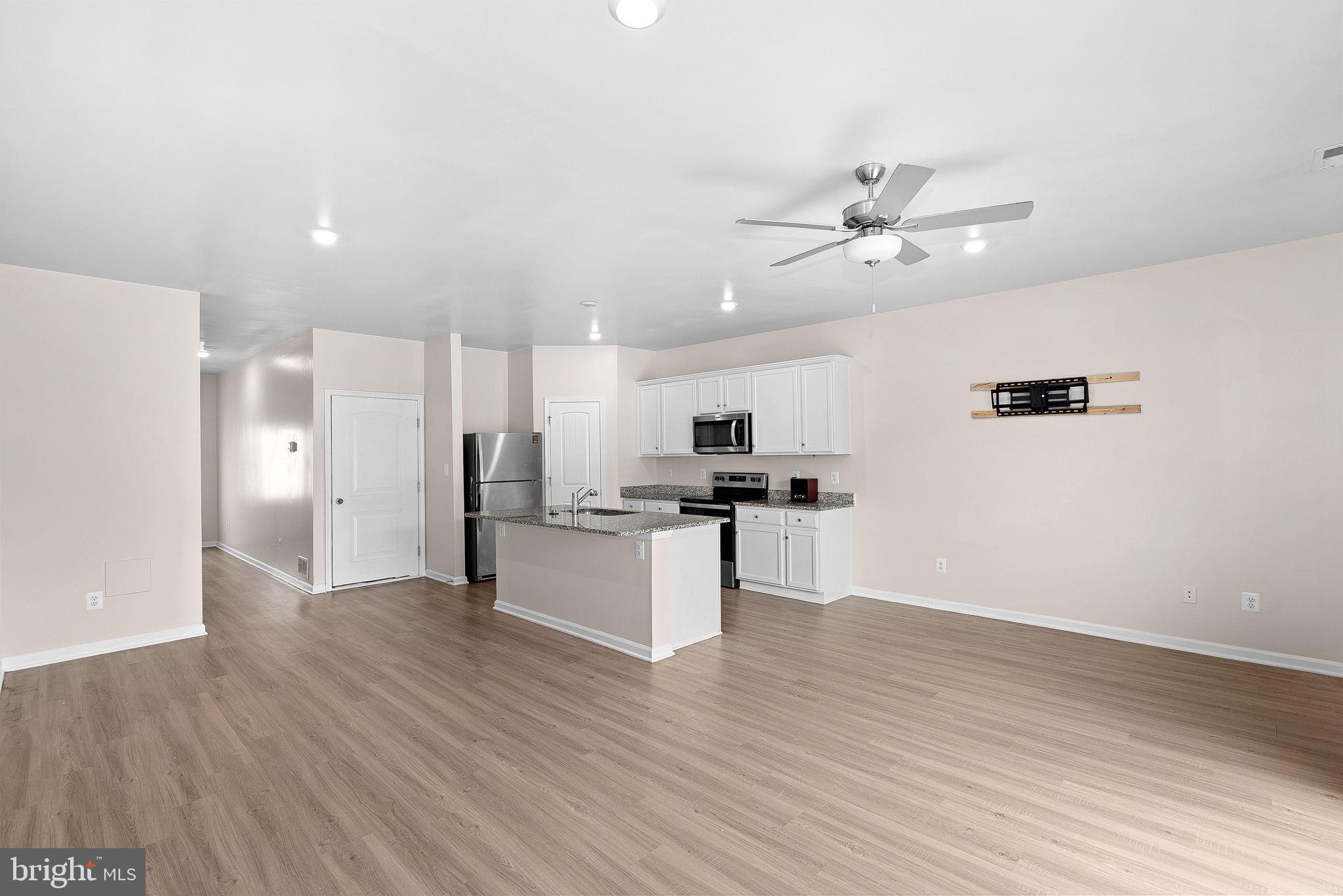 HOMEPLACE AT RIVERSIDE - Residential
