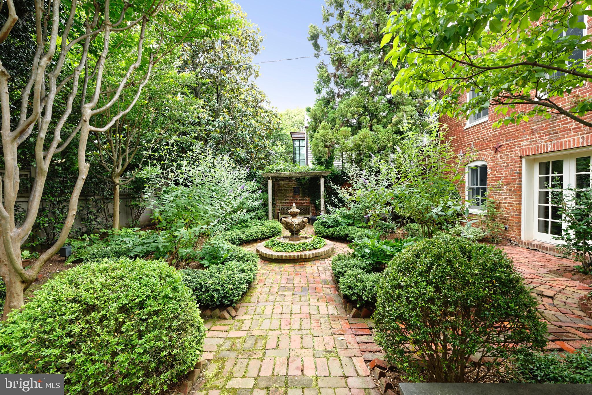 OLD TOWN SE QUADRANT - Residential