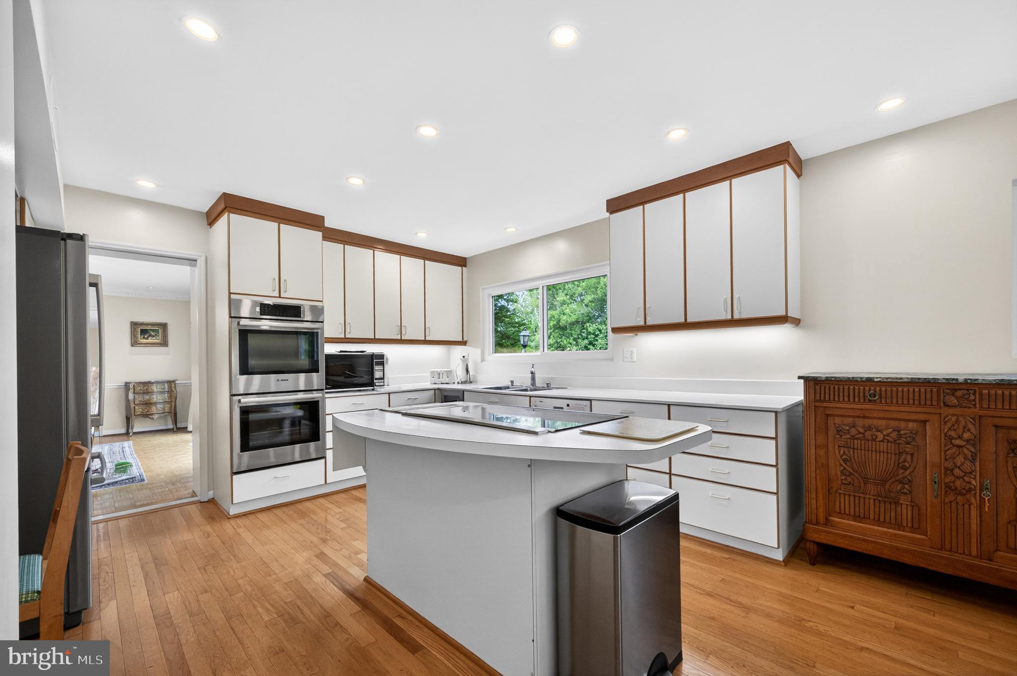 THE CLOISTERS OF FAIRFAX - Residential