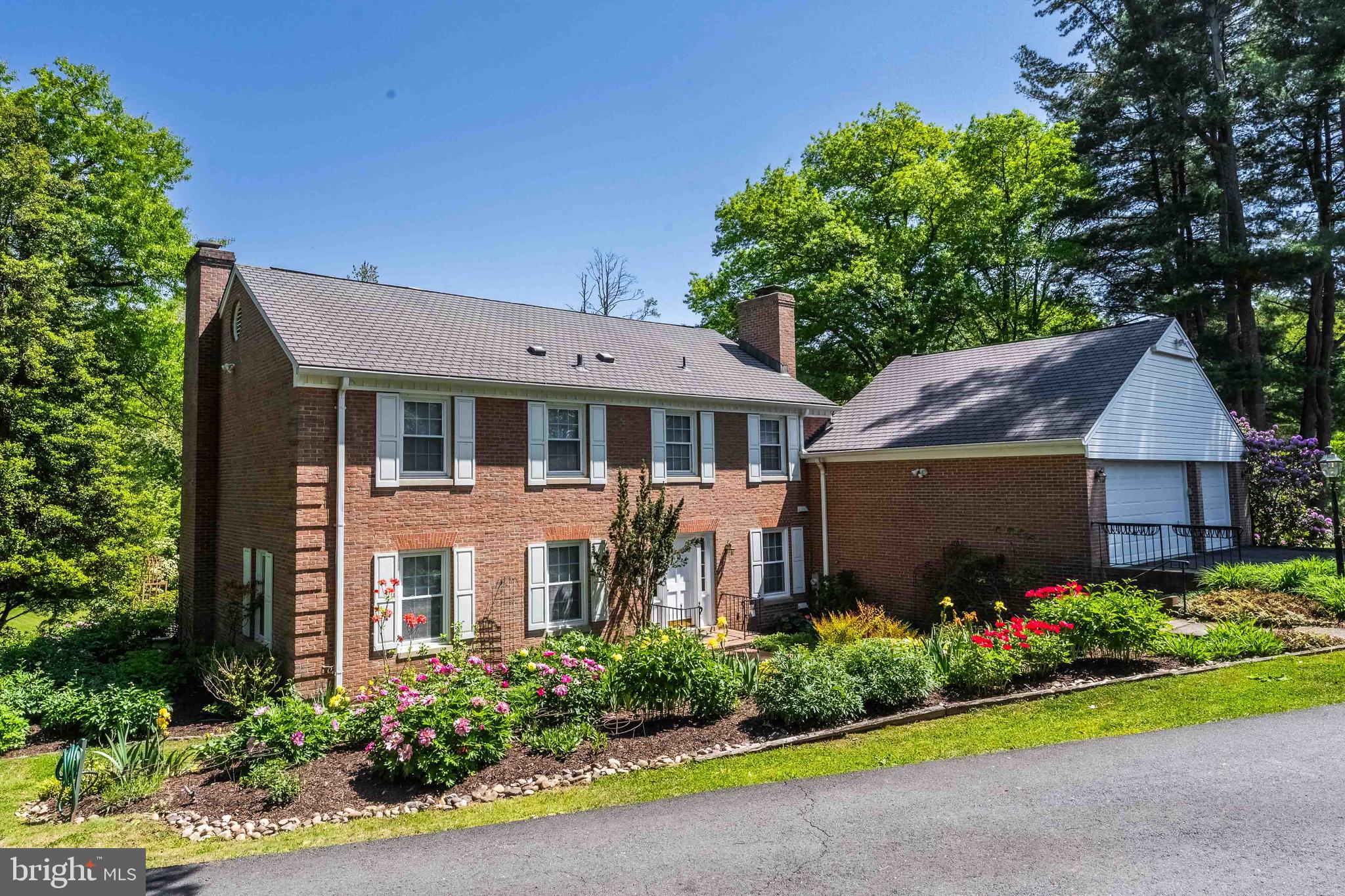 THE CLOISTERS OF FAIRFAX - Residential