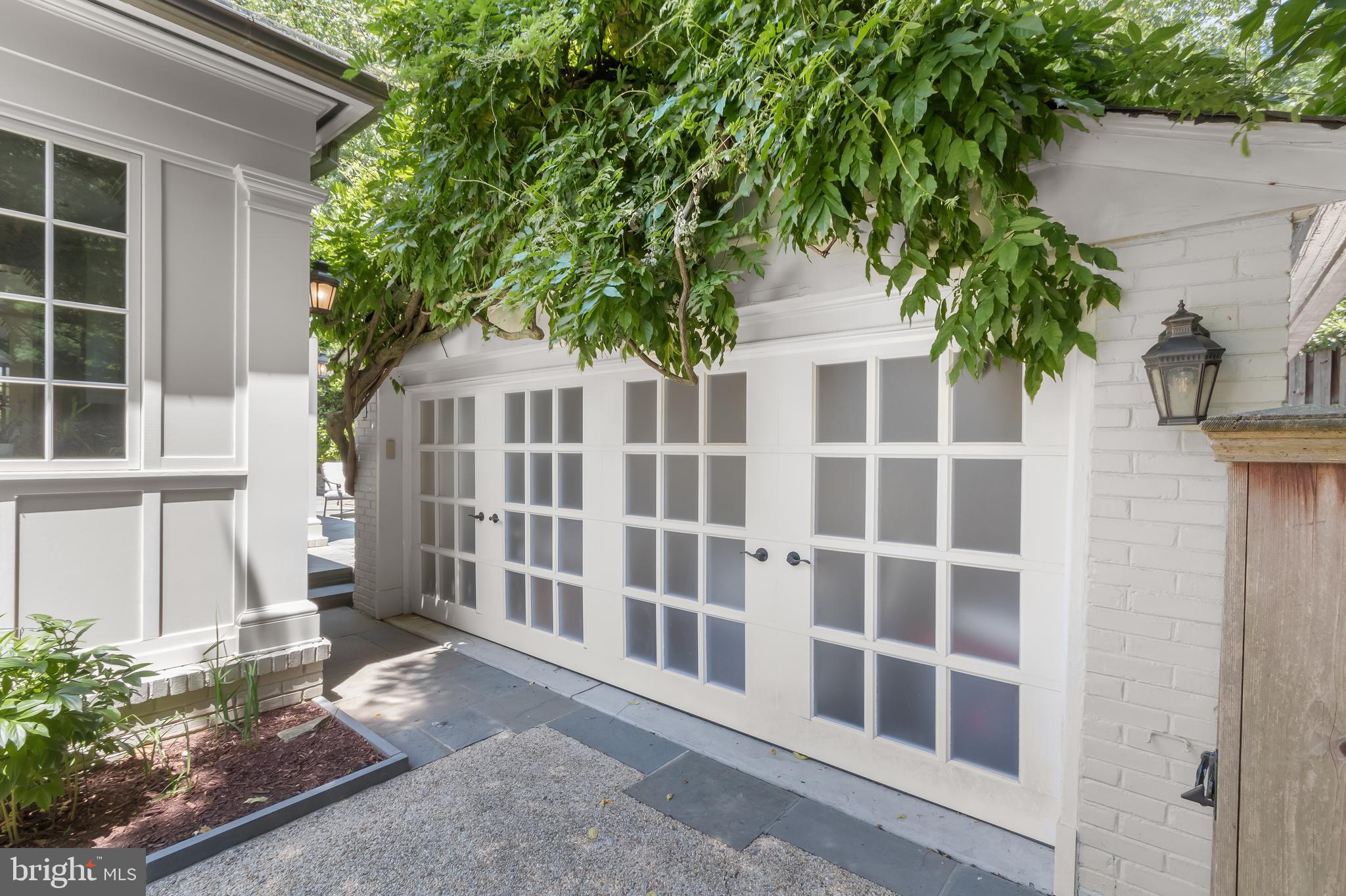 CHEVY CHASE - Residential