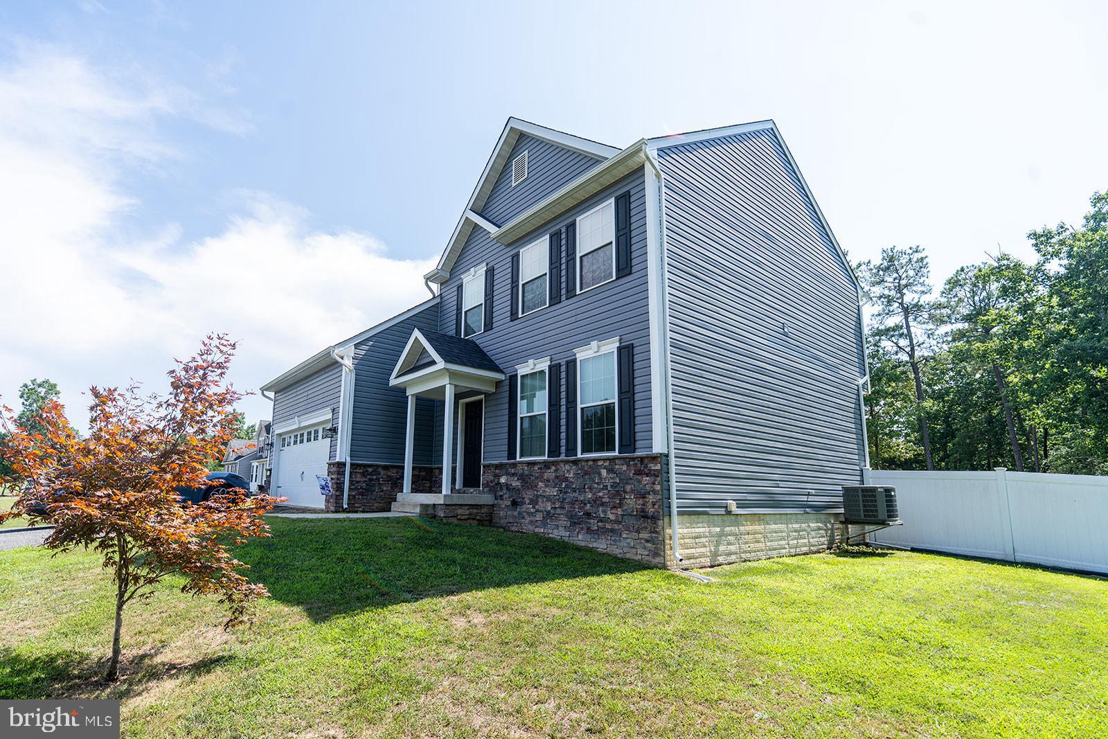 THE CROSSINGS AT RIVERSIDE FARMS - Residential