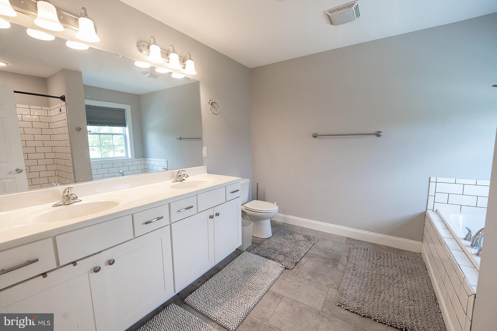 THE CROSSINGS AT RIVERSIDE FARMS - Residential