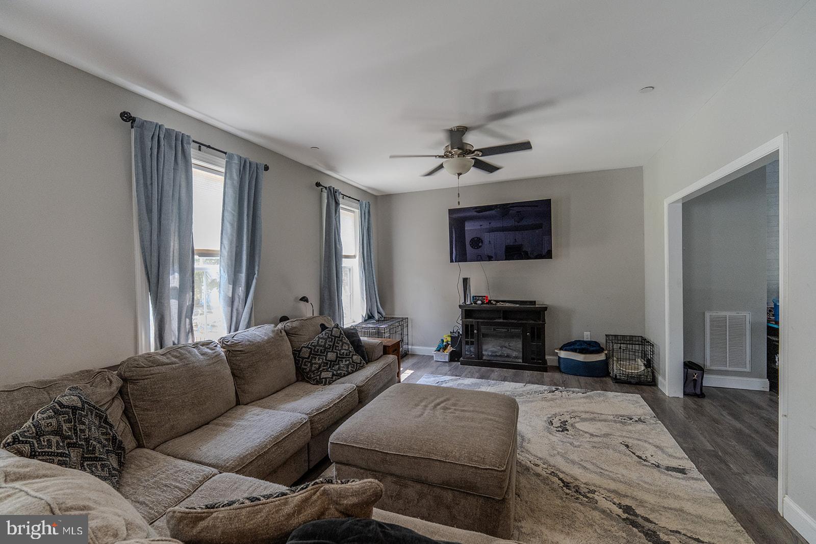 THE CROSSINGS AT RIVERSIDE FARMS - Residential