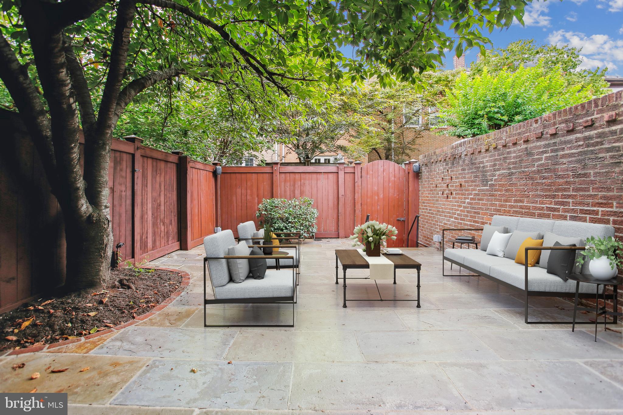 BRANDT TOWNHOUSE - Residential