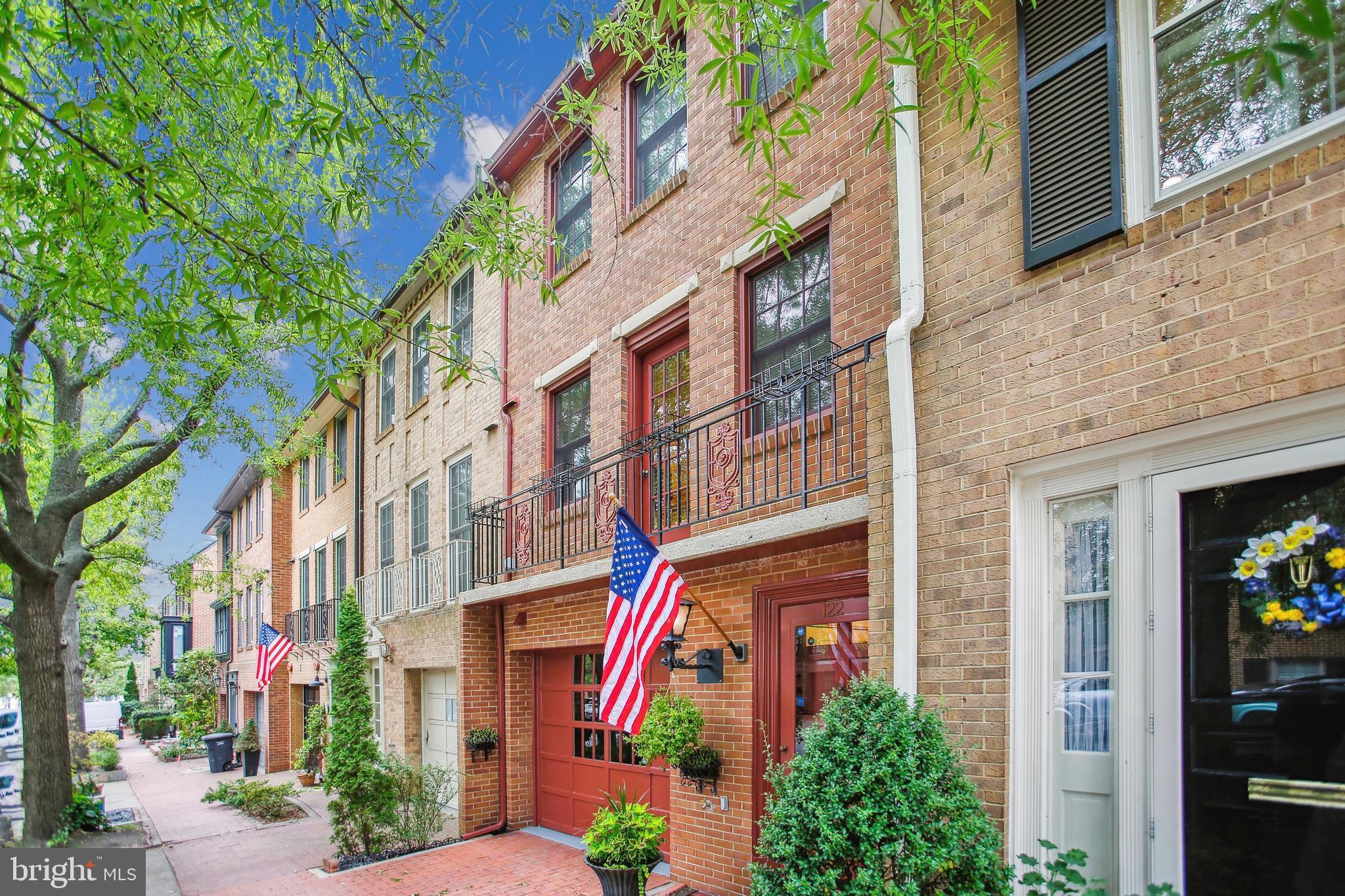 BRANDT TOWNHOUSE - Residential