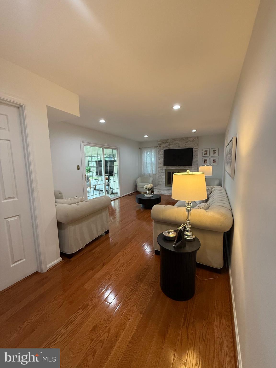 BROOKFIELD - Residential Lease