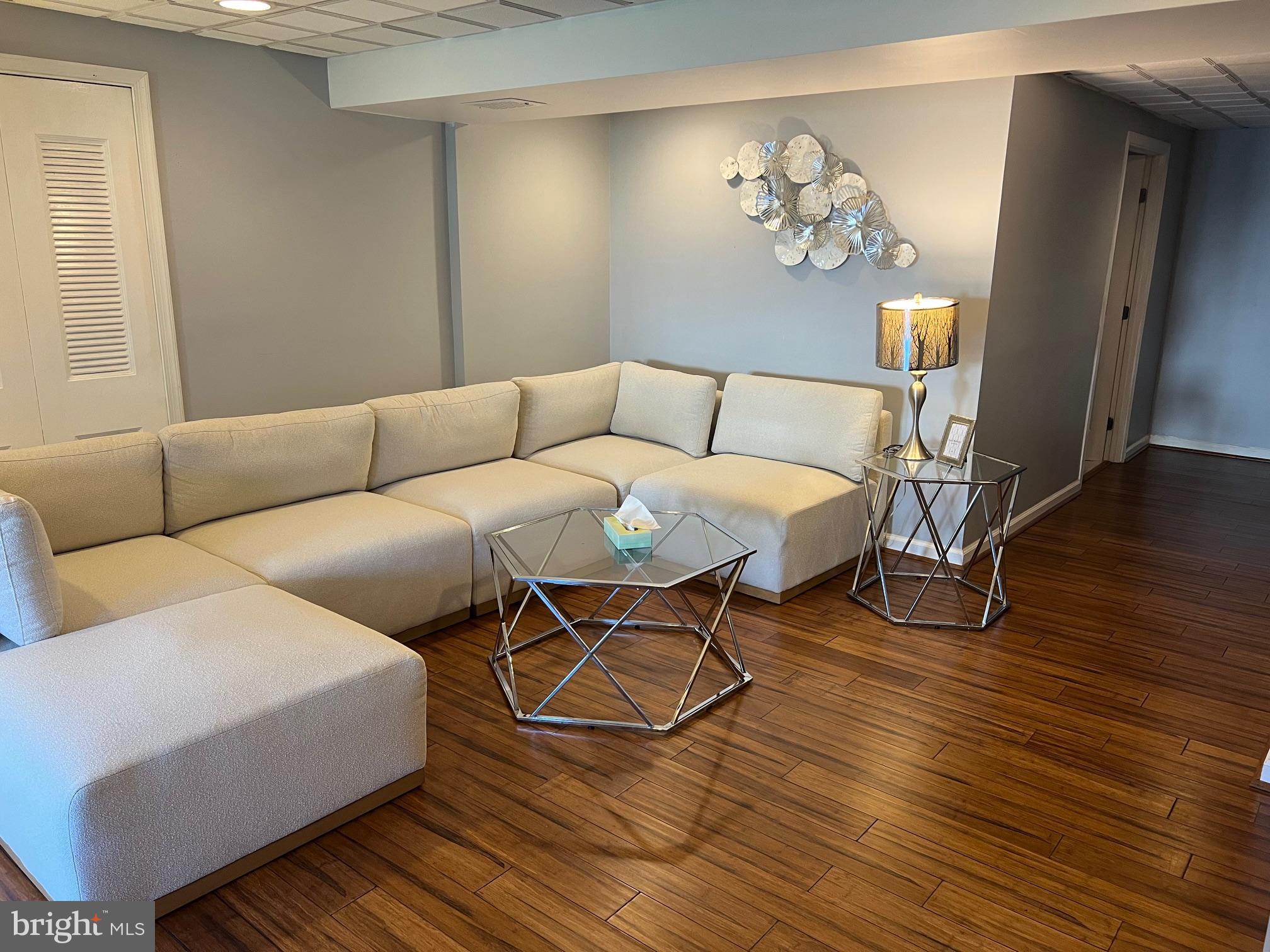 BROOKFIELD - Residential Lease