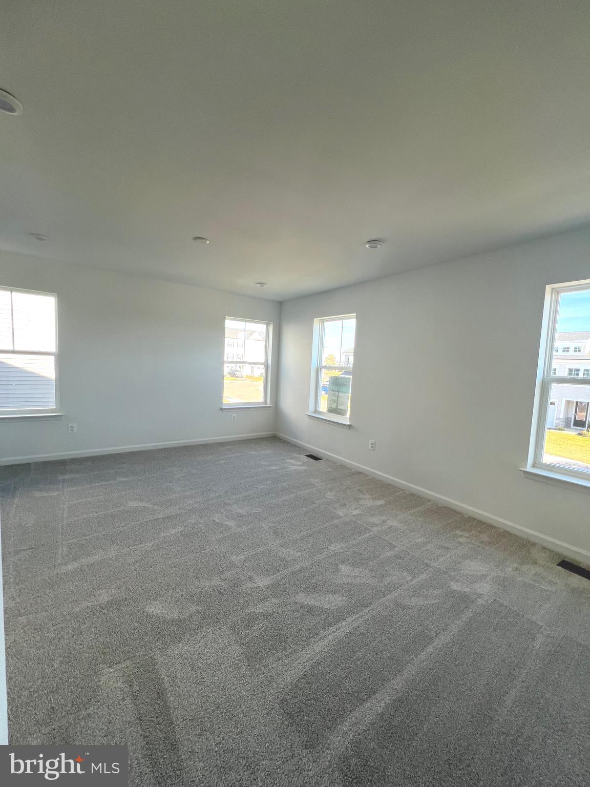 KING'S CROSSING - Residential Lease