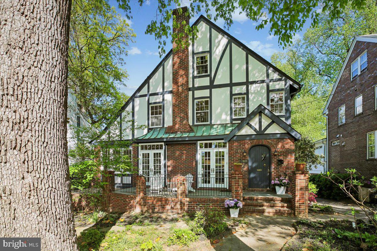 CHEVY CHASE - Residential