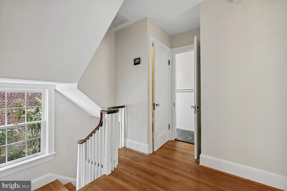 CHEVY CHASE - Residential