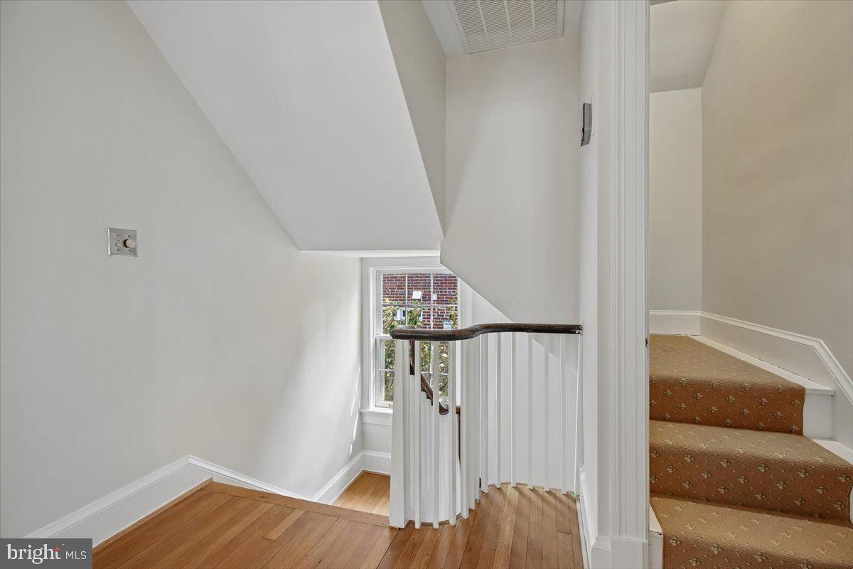 CHEVY CHASE - Residential