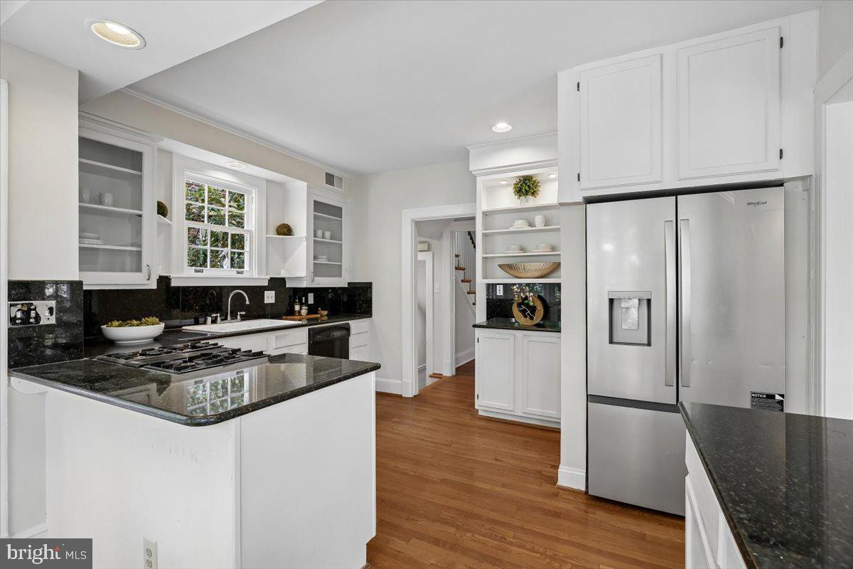 CHEVY CHASE - Residential