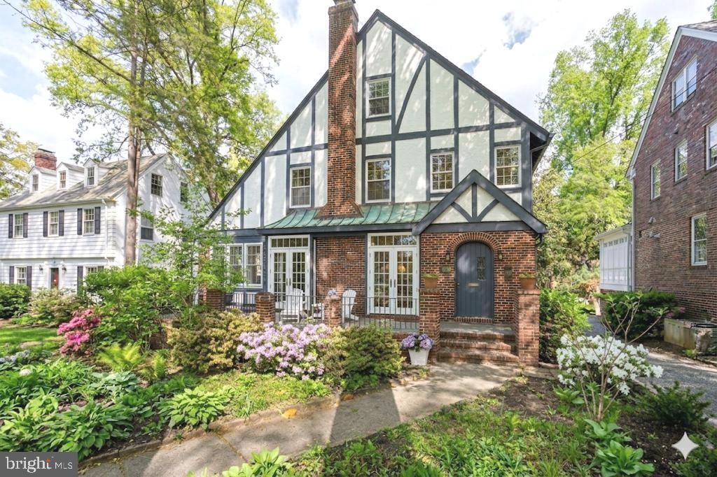 CHEVY CHASE - Residential