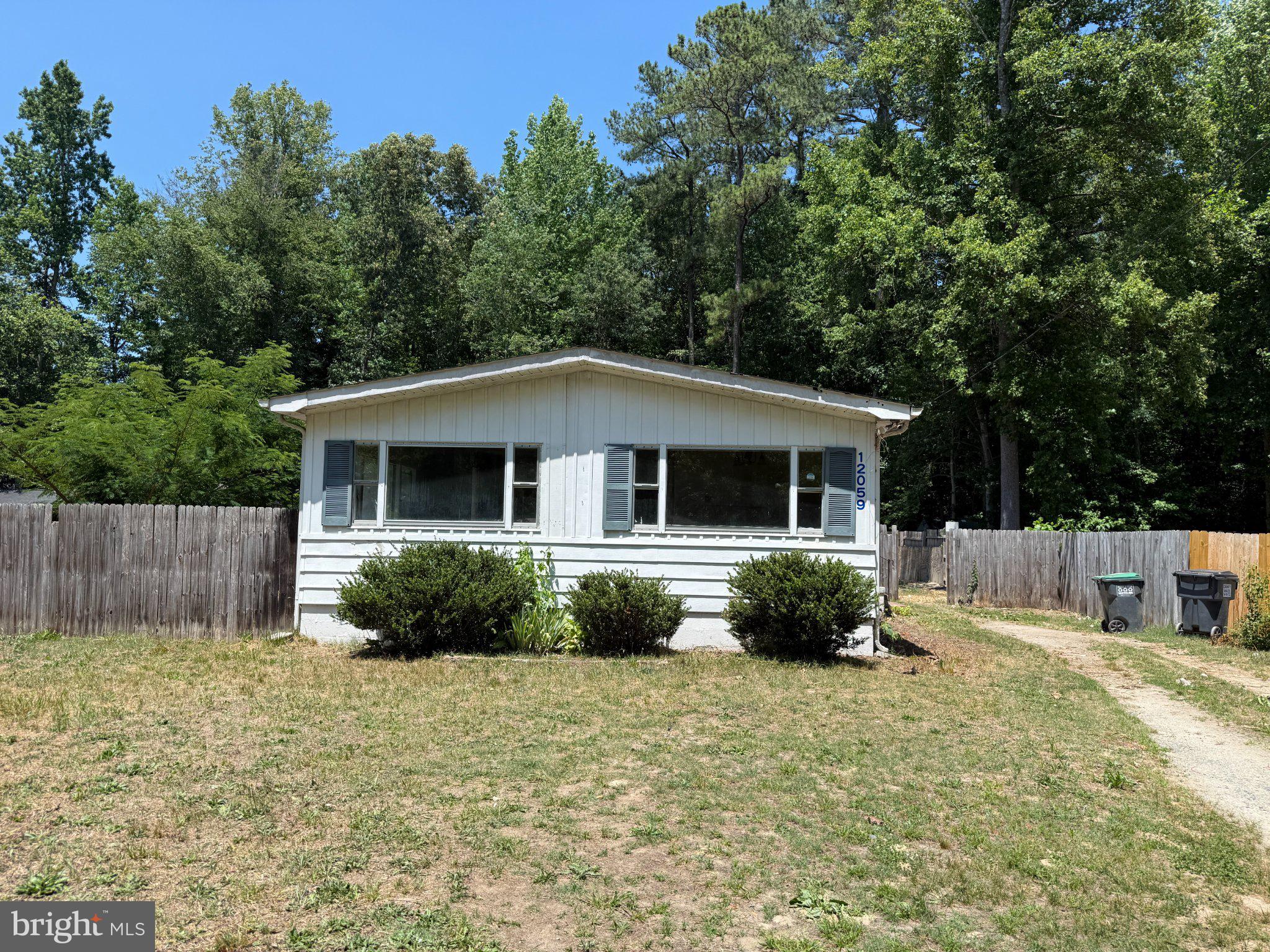 CAROLINE PINES - Residential