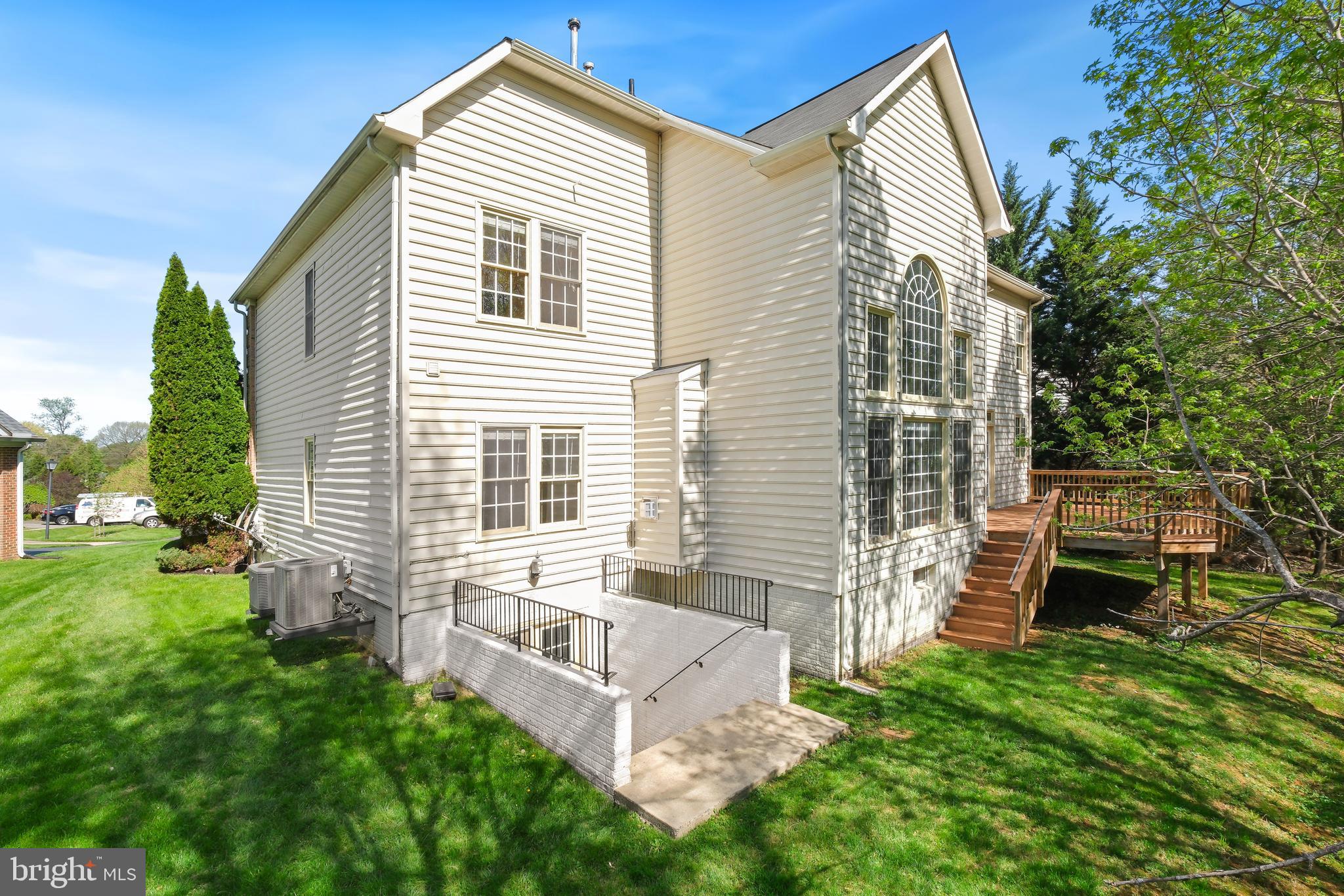GLEN MILL KNOLLS - Residential