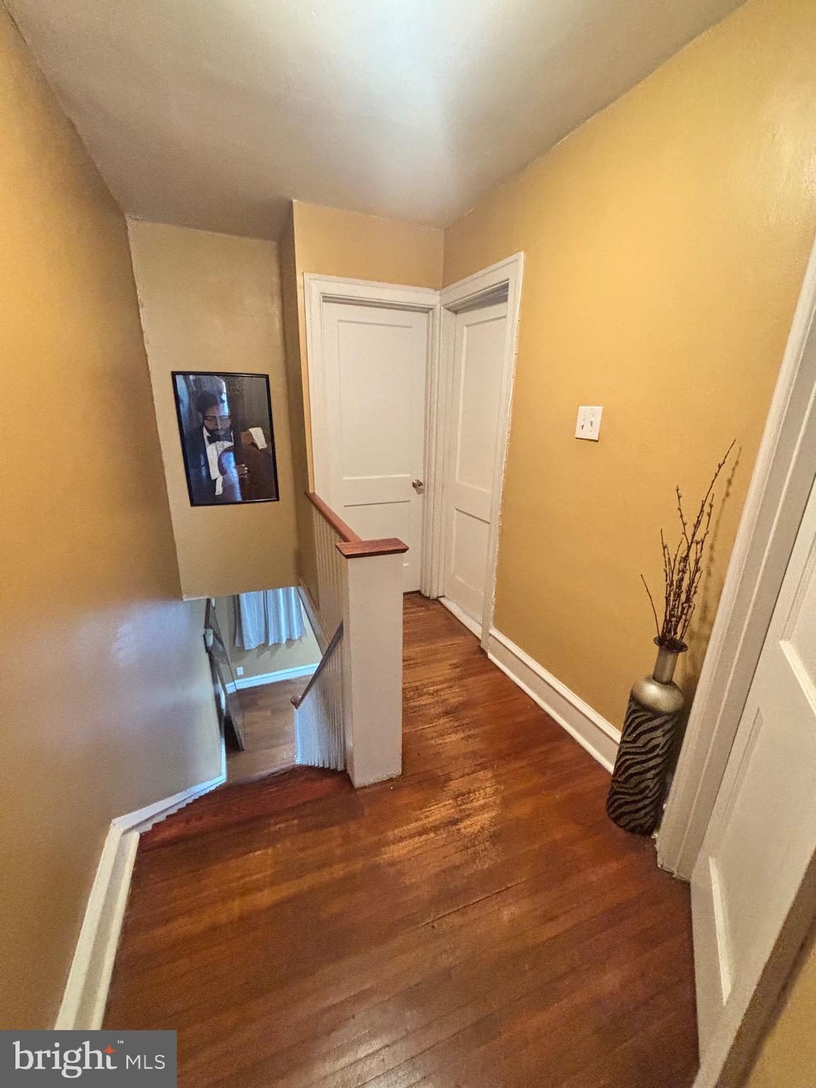 EAST OAK LANE - Residential