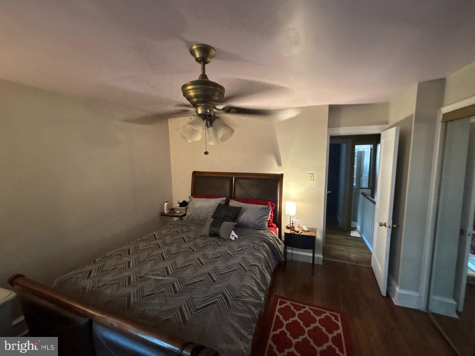 EAST OAK LANE - Residential