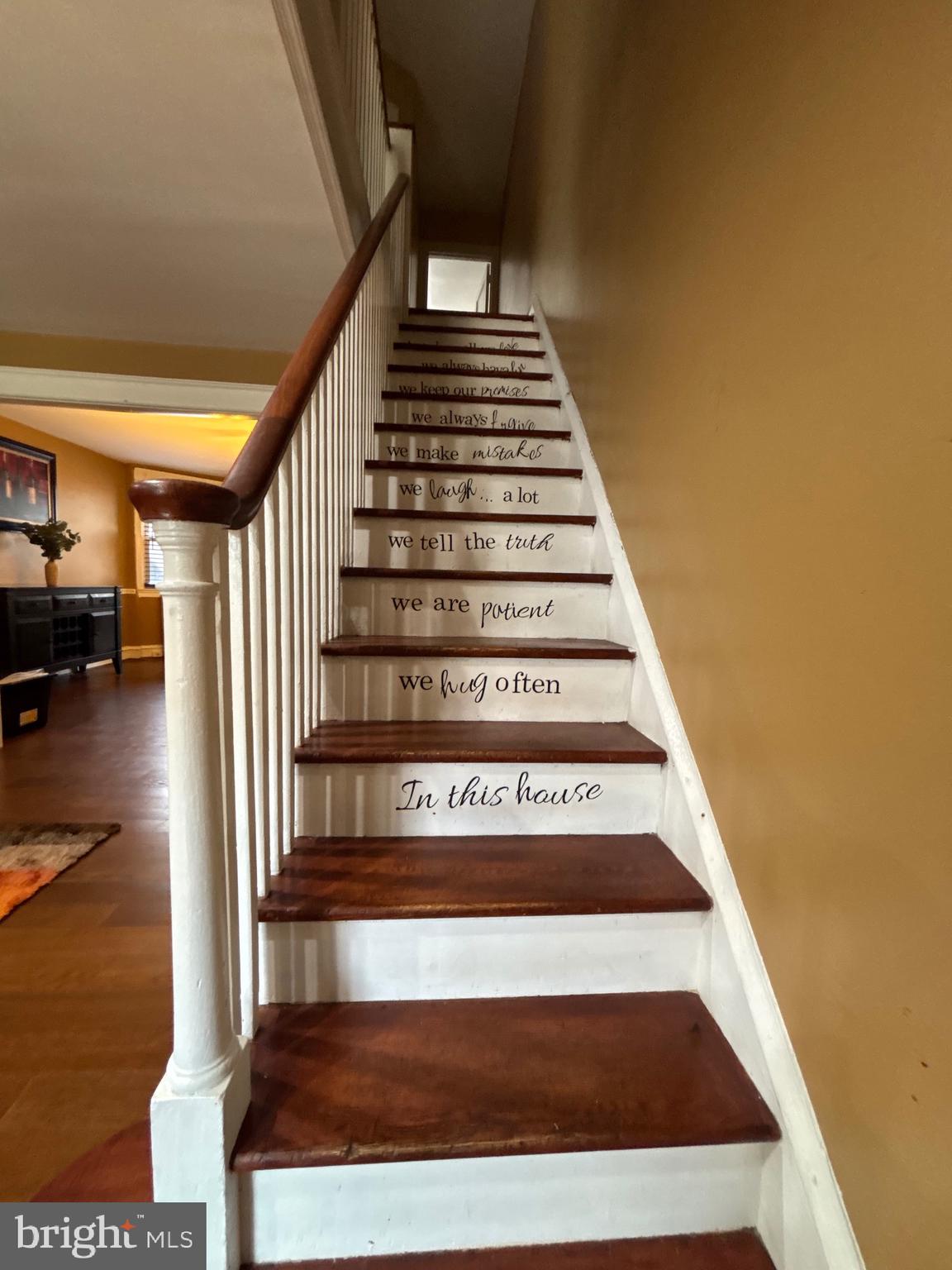 EAST OAK LANE - Residential