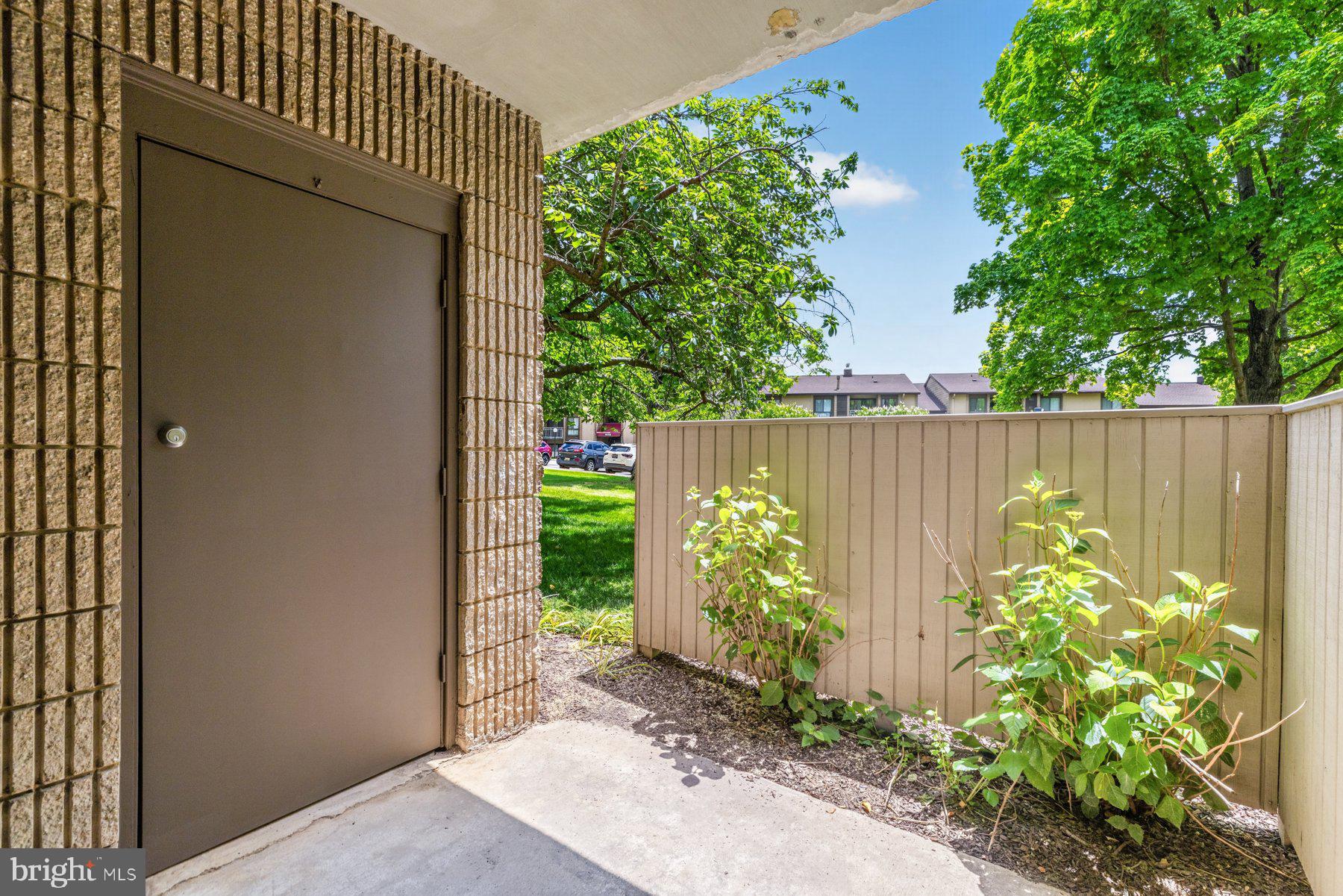 VILLAGE OF LONG REACH - Residential