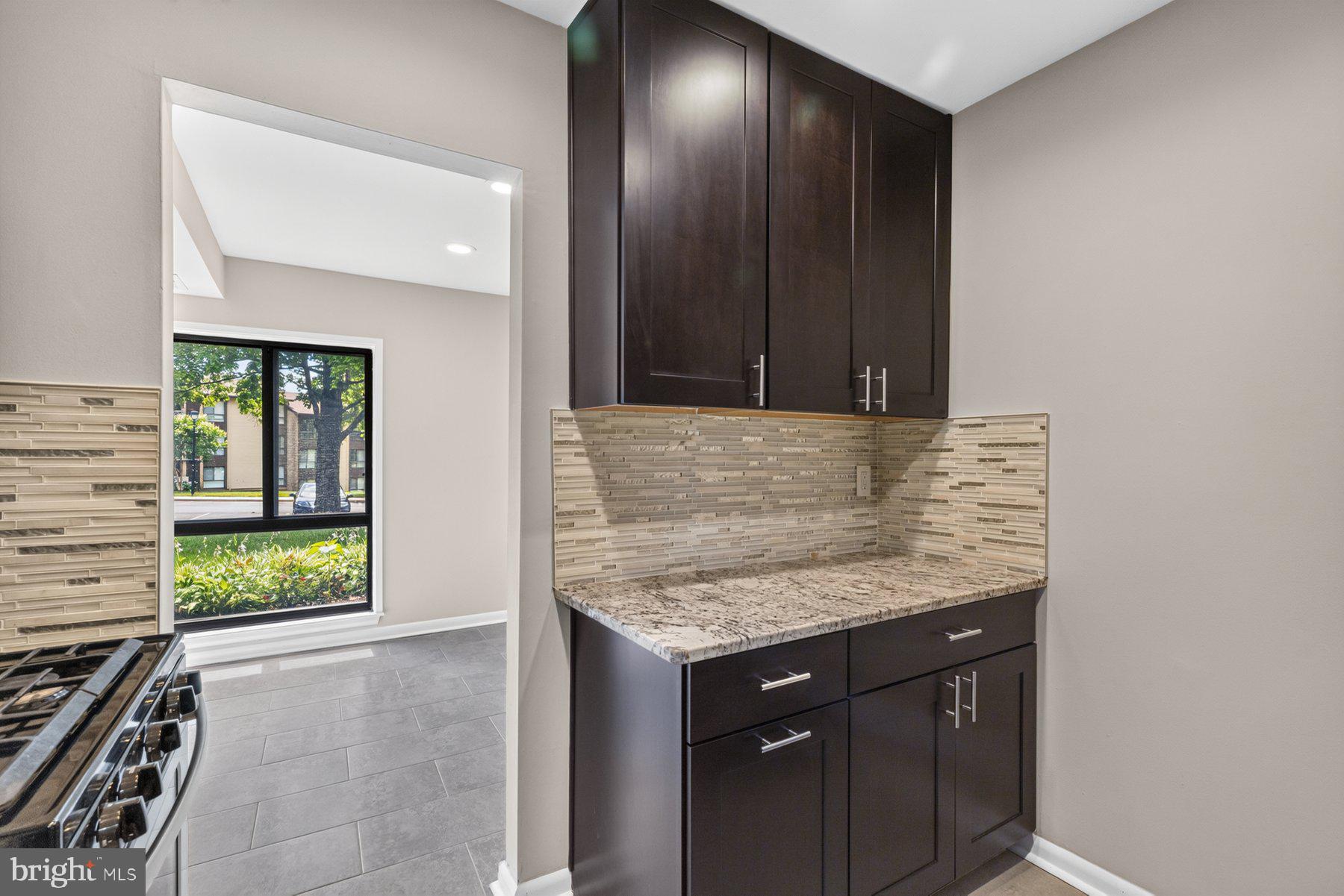 VILLAGE OF LONG REACH - Residential