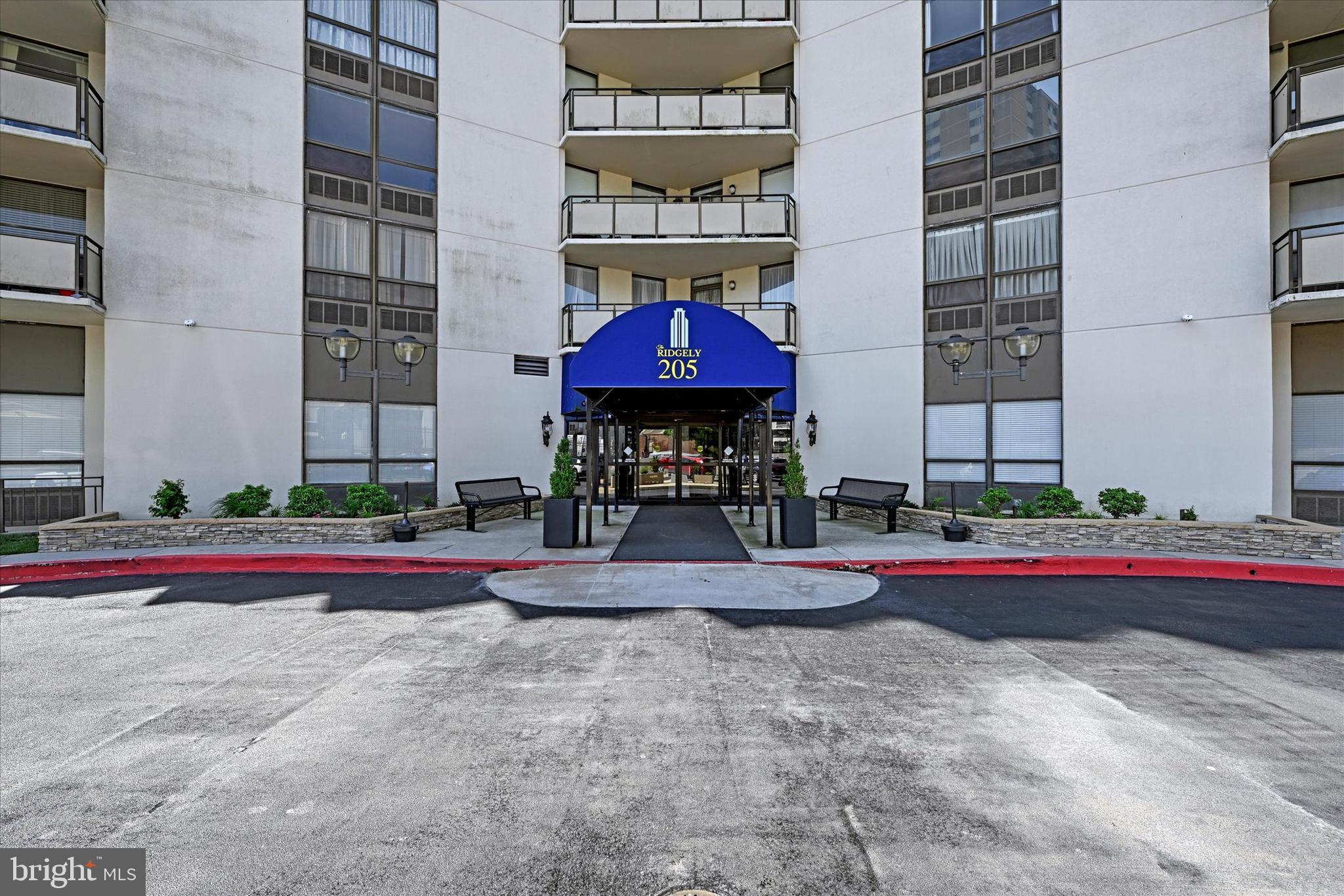 RIDGELY TOWSON CENTER - Residential