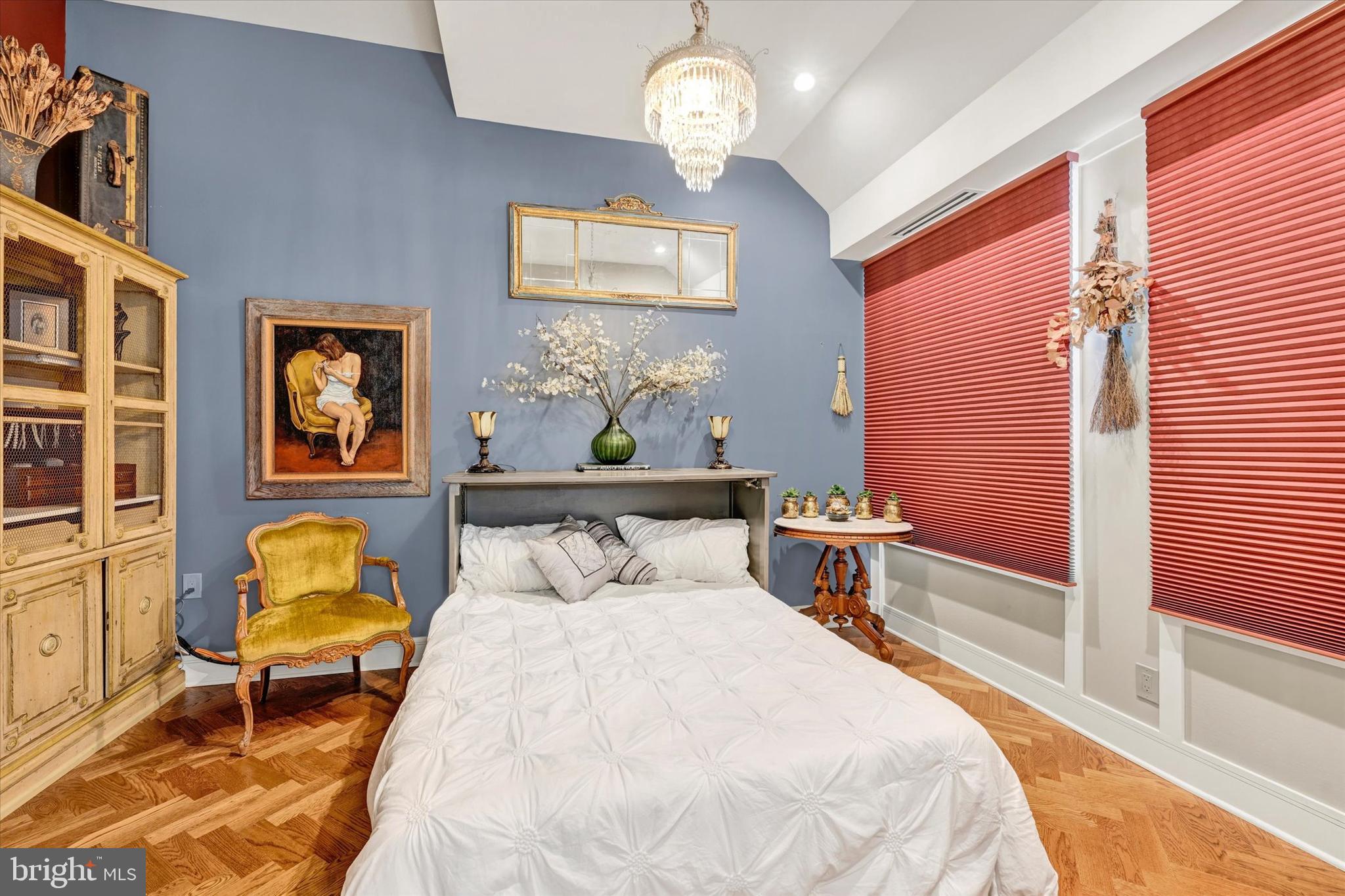 RIDGELY TOWSON CENTER - Residential